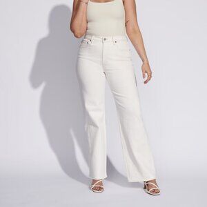 NWT High Rise 90s Relaxed Jean - Sz. 32 X-Long